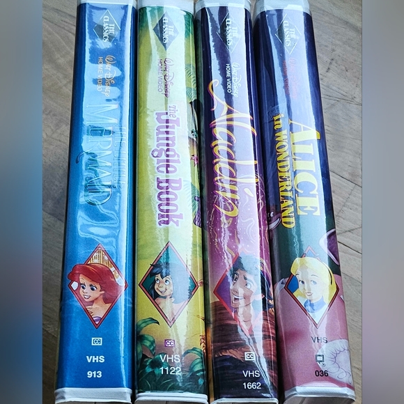 RARE/Mint+ Condition Walt Disney's "Black Diamond Classics" VHS Movies - Picture 5 of 9